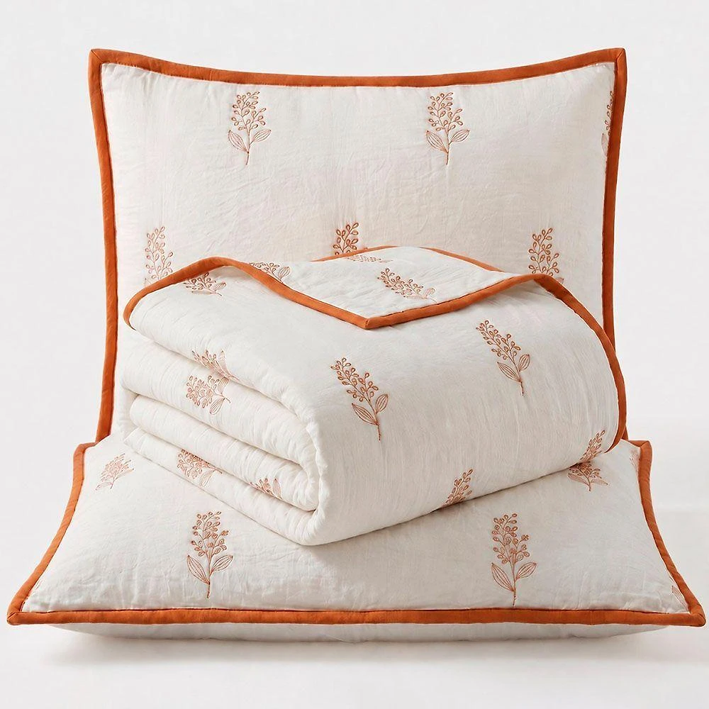 Kit Cobre Leito Charme Casal 300 Fios 100% Poliéster Percal Bordado Floral Caramelo Casa Scarpa 3