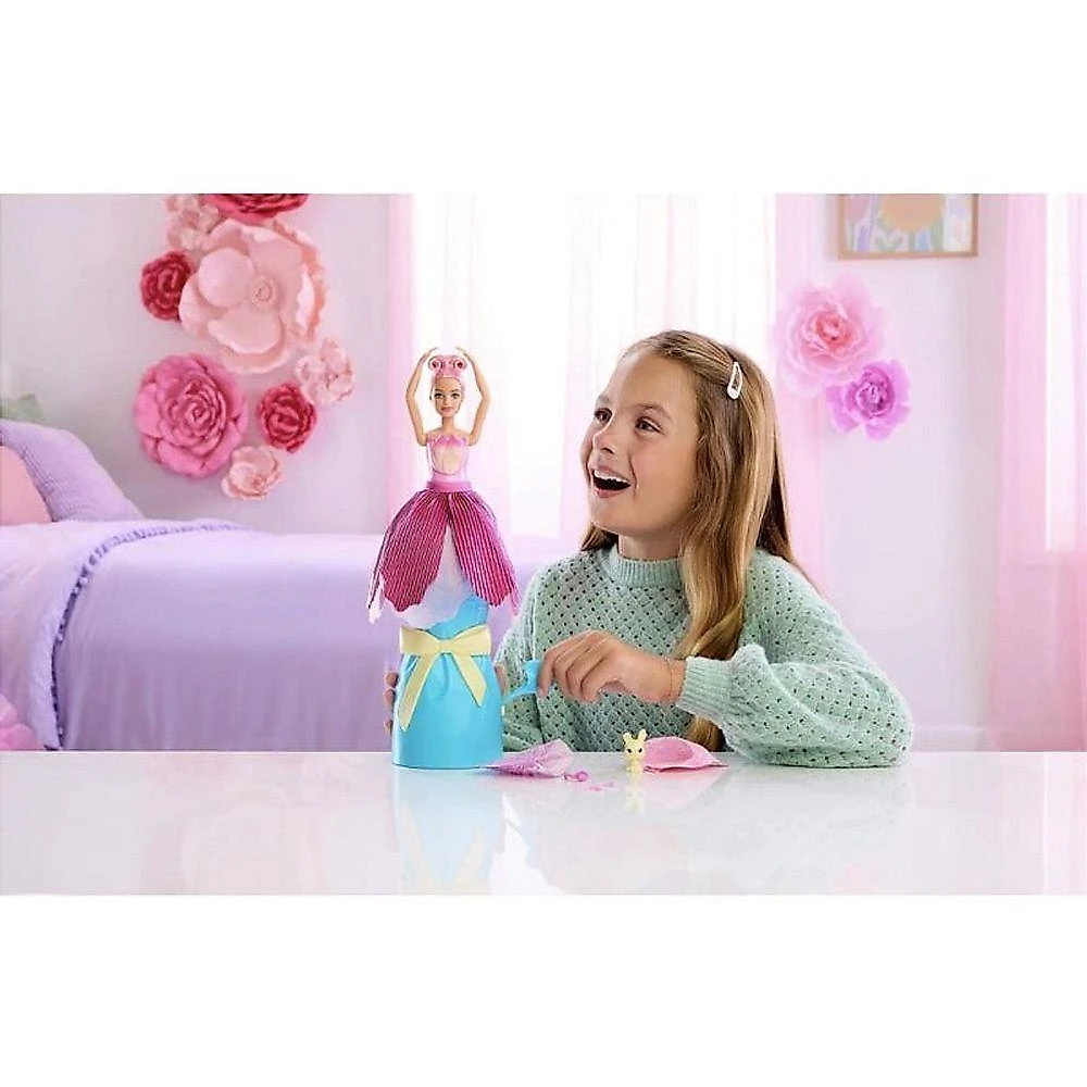 Boneca Barbie Reveal Pop Pétalas Surpresas Revelação com Água Mattel