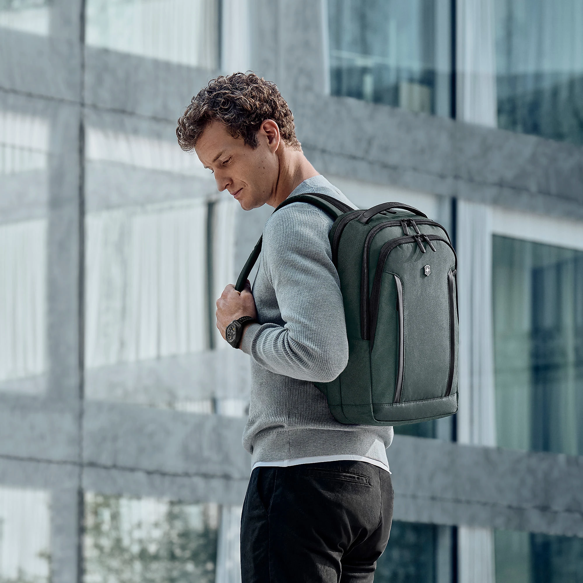 Mochila Altmont Professional Compact Storm