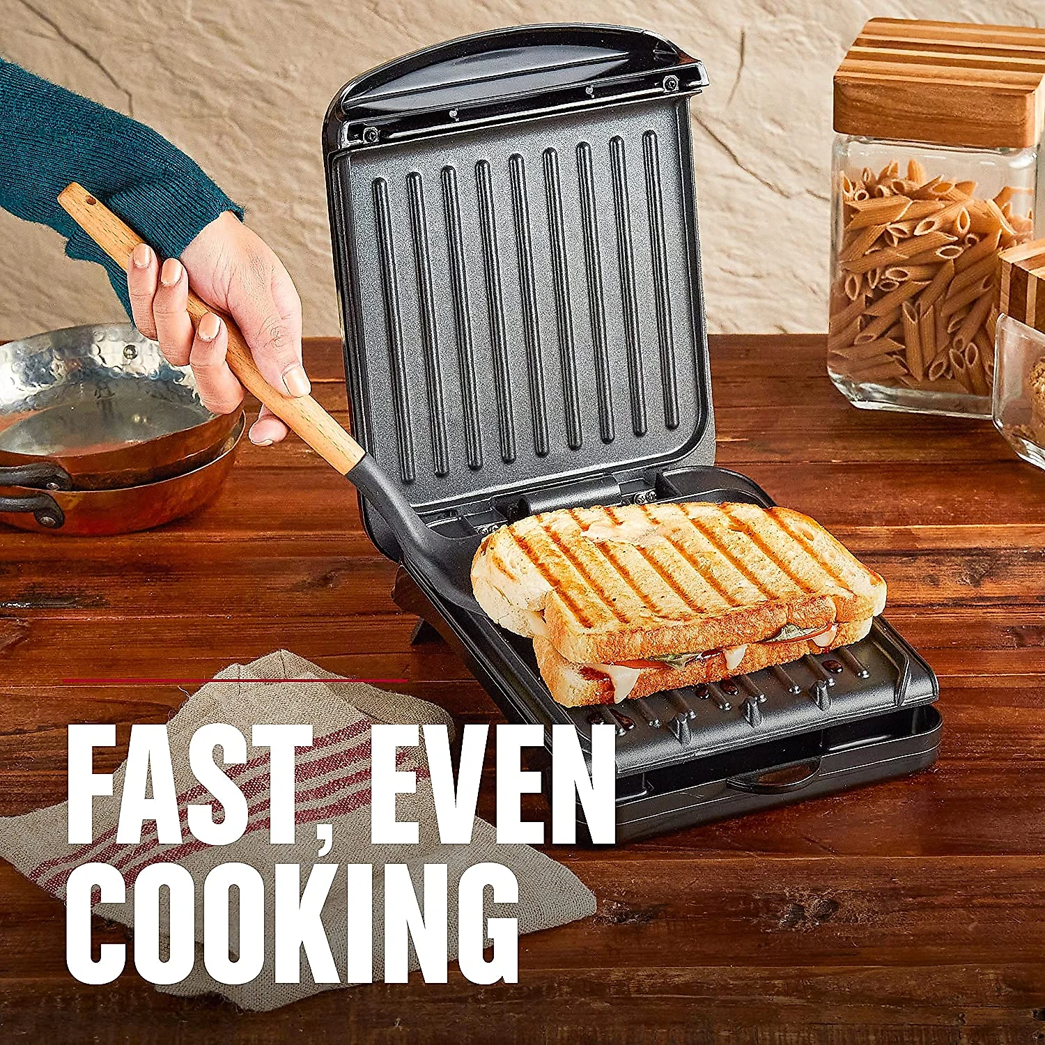 George Foreman GRS040B Churrasqueira Grill Elétrico serve até 2 Porções 110V Preto