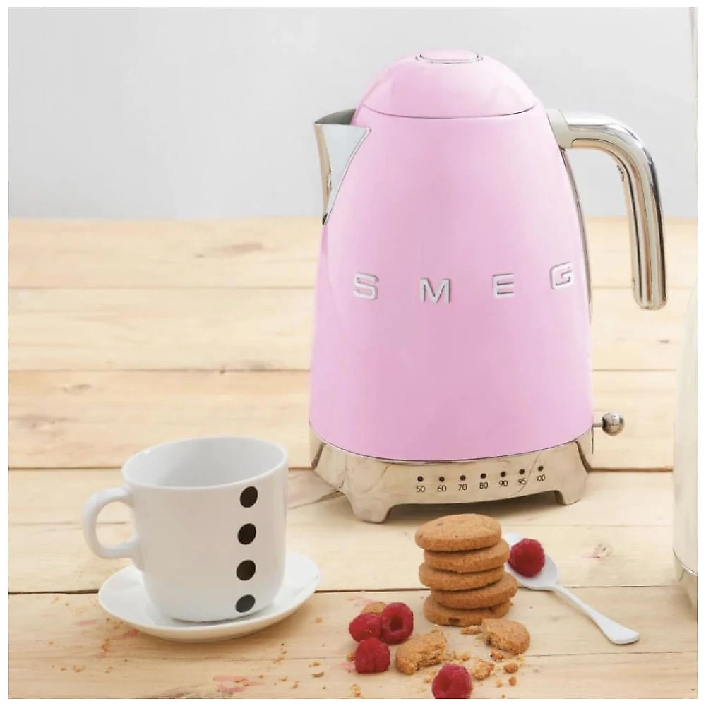 Chaleira Elétrica SMEG 1,7 Litros de Temperatura Variável Estilo Retrô em Inox, 1400W, 120V, Base Giratória 360°, Função de Manter Quente