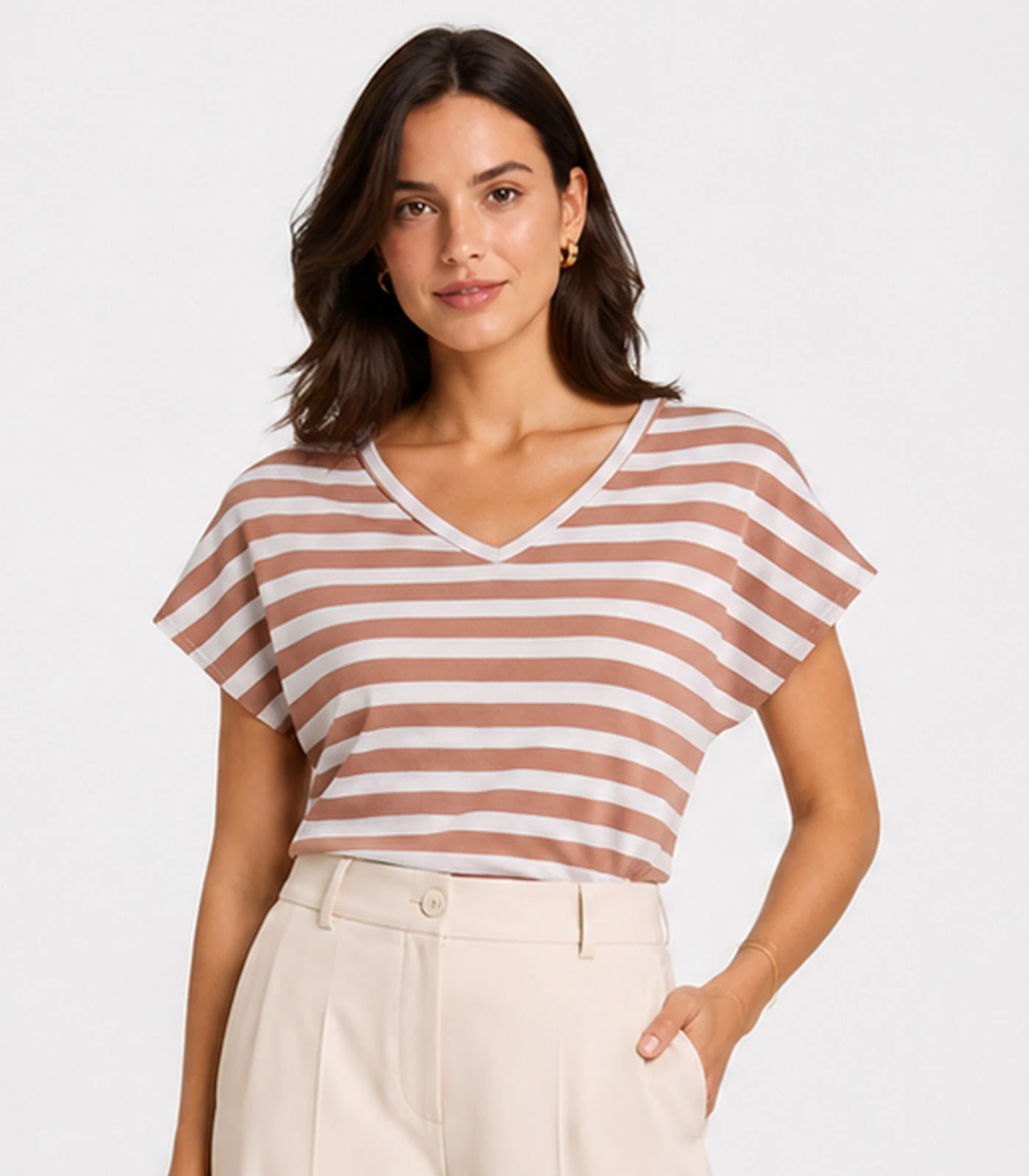 Blusa Feminina Em Ribana Decote V Infinita Cor Marrom