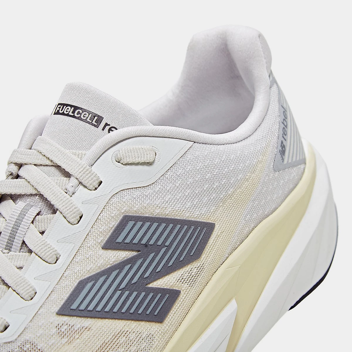 Tênis New Balance Fuelcell Rebel V5 Masculino Cinza Claro - 38