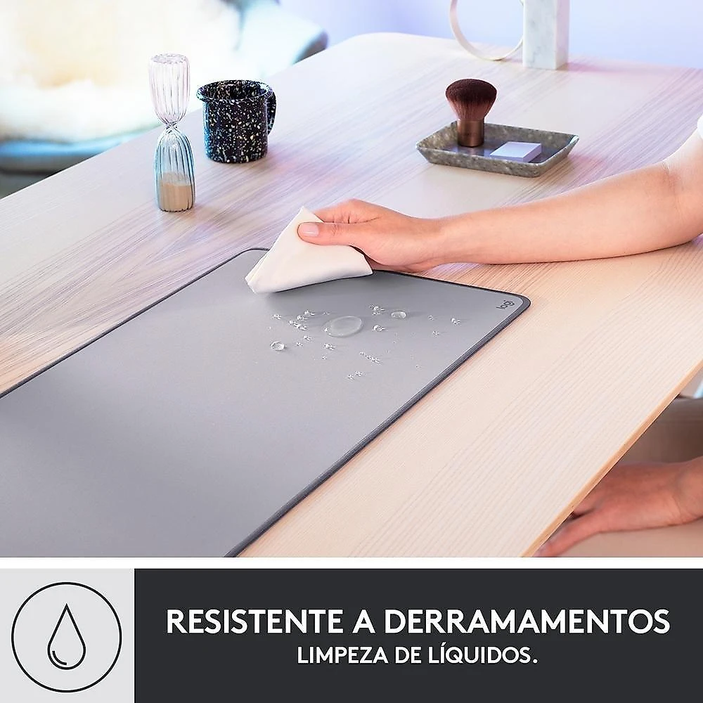 Mousepad Desk Mat Logitech Studio Series, Grande 300x700mm, Antiderrapante, Design Resistente a Respingos, Cinza - 956-000047