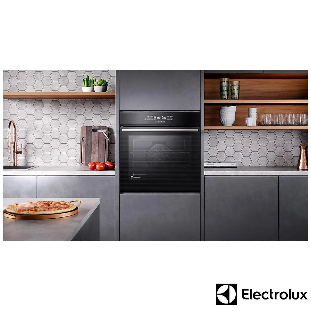 Forno Elétrico de Embutir Electrolux Efficient PerfectCook360 com 80 Litros, Grill Painel Full Touch - OE8EF 220