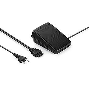 Máquina de Costura Portátil Elgin Futura Plus X2052 12 Pontos Branca 110V