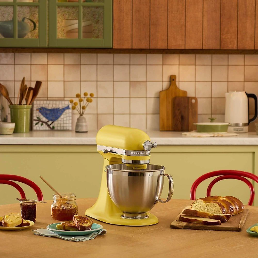 Batedeira Kitchenaid Stand Mixer Planetária Butter 4,8L Amarela 110V