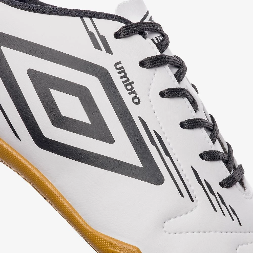 Chuteira futsal umbro brave 38