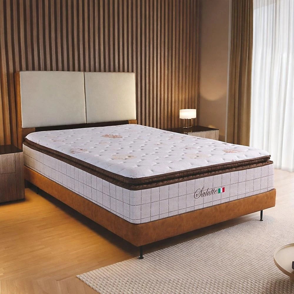 Cama Estofada Queen com Estrutura Reforçada e Design Moderno Marte Marrom