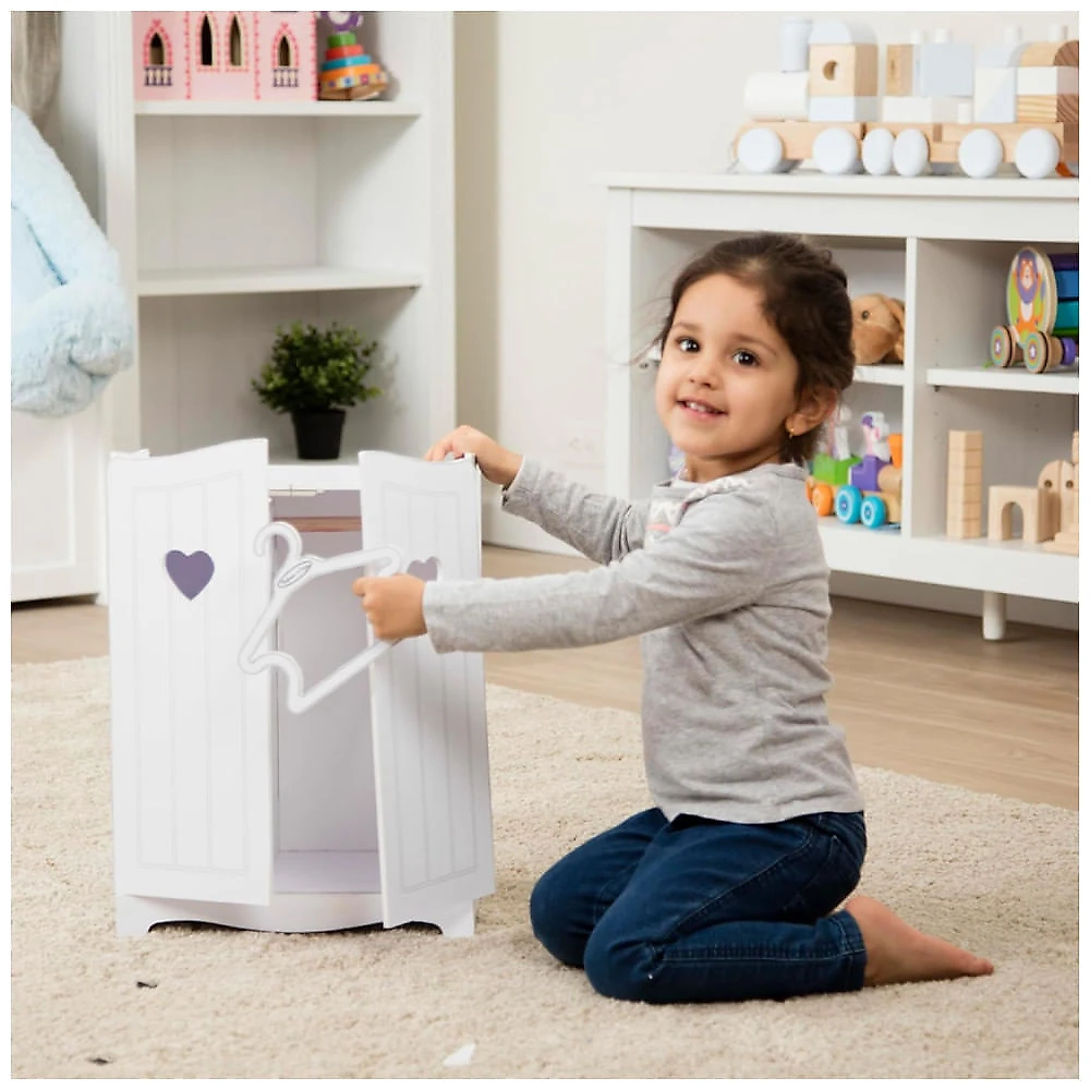 Armário de Roupas em Madeira para Bonecas e Bichos de Pelúcia com Até 43 cm de Altura, Melissa & Doug, Branco