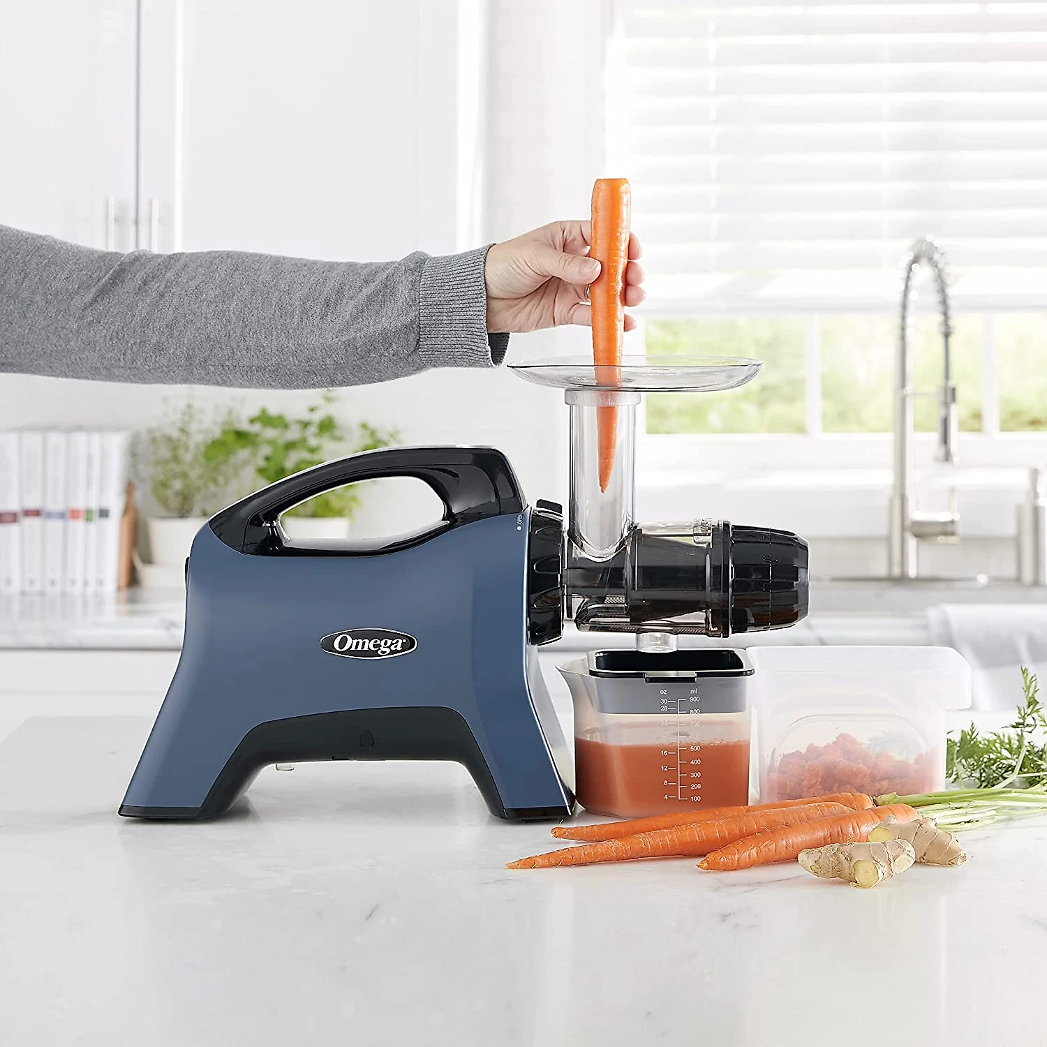 Omega MM1500BL Centrífuga de Frutas 2 Velocidades Aço I noxidável 200W110V Azul