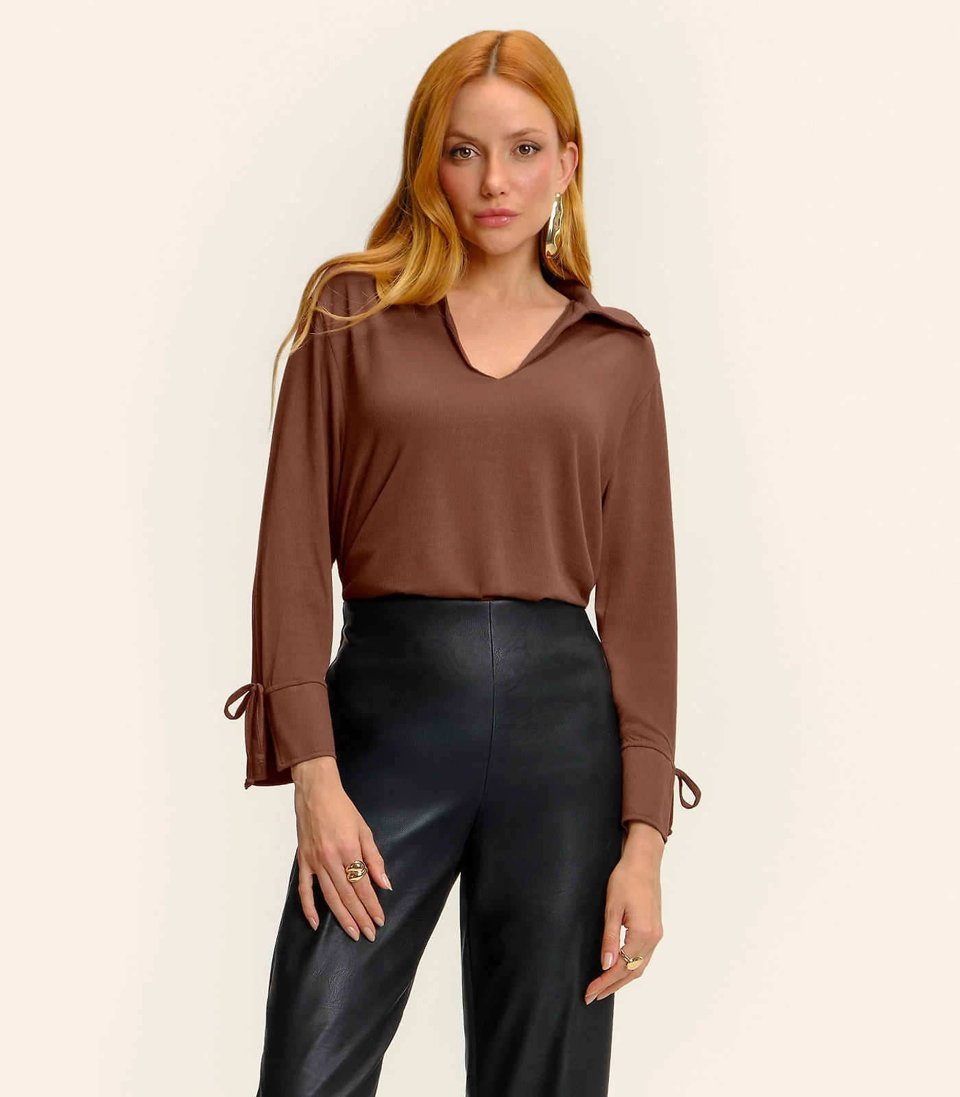 Camisa Feminina Manga Longa Decote V Endless Marrom