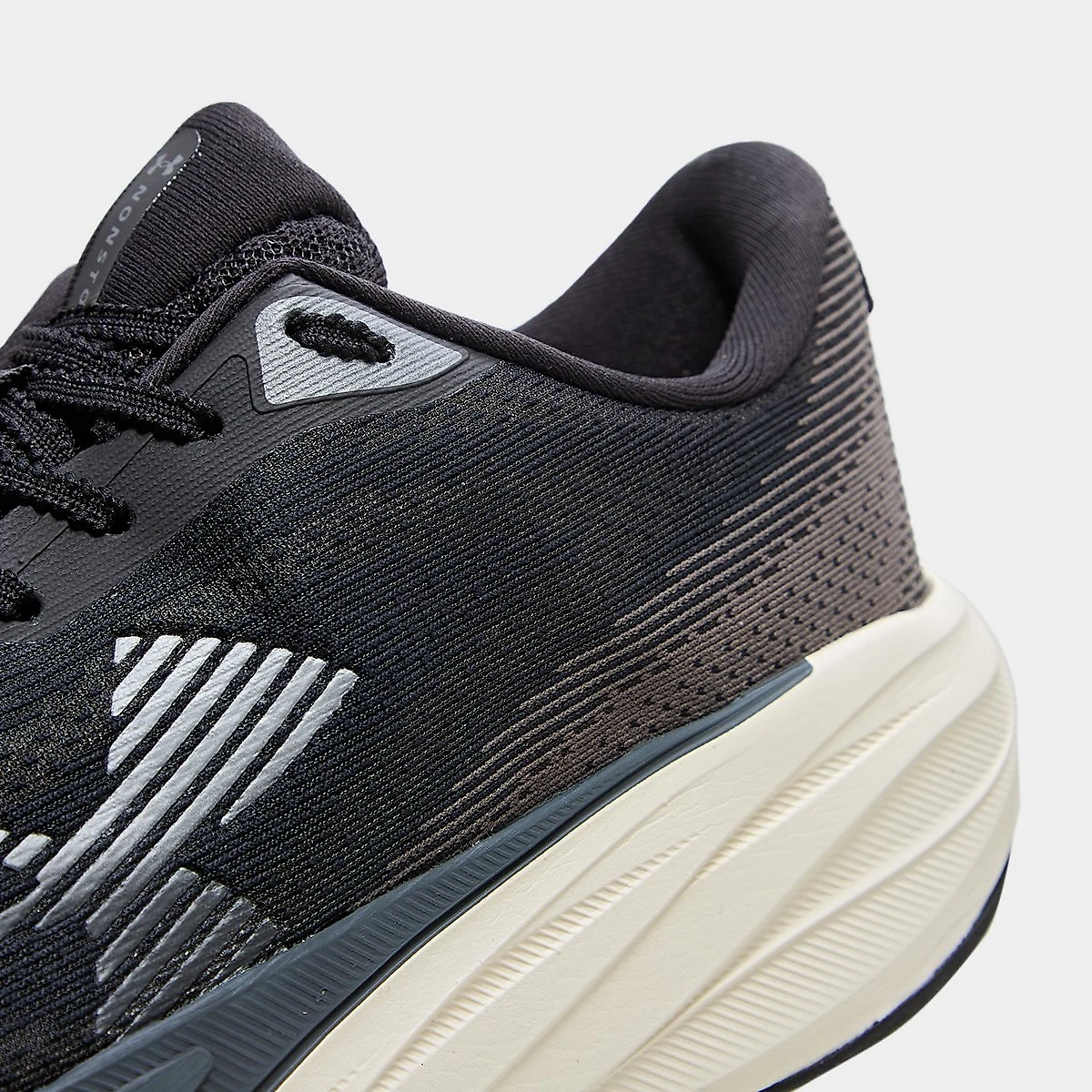 Tênis Under Armour Ch. Nonstop Preto - 35