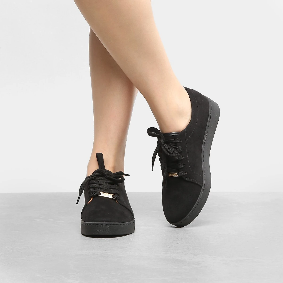 Tênis Vizzano Cano Baixo Camurça Feminino Preto - 33