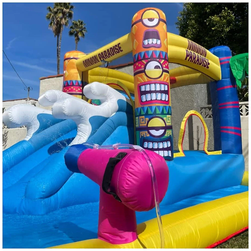 Pula Pula Inflável dos Minions com Escorregador, Toboágua, Canhão de Água e Piscina de Bolinhas para Crianças, Funormous, Colorido 110v