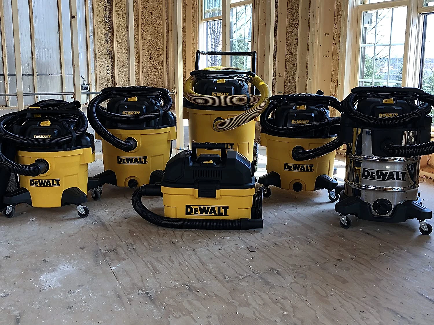 DEWALT DXV06P 6 gallon Poly WetDry Vac Yellow