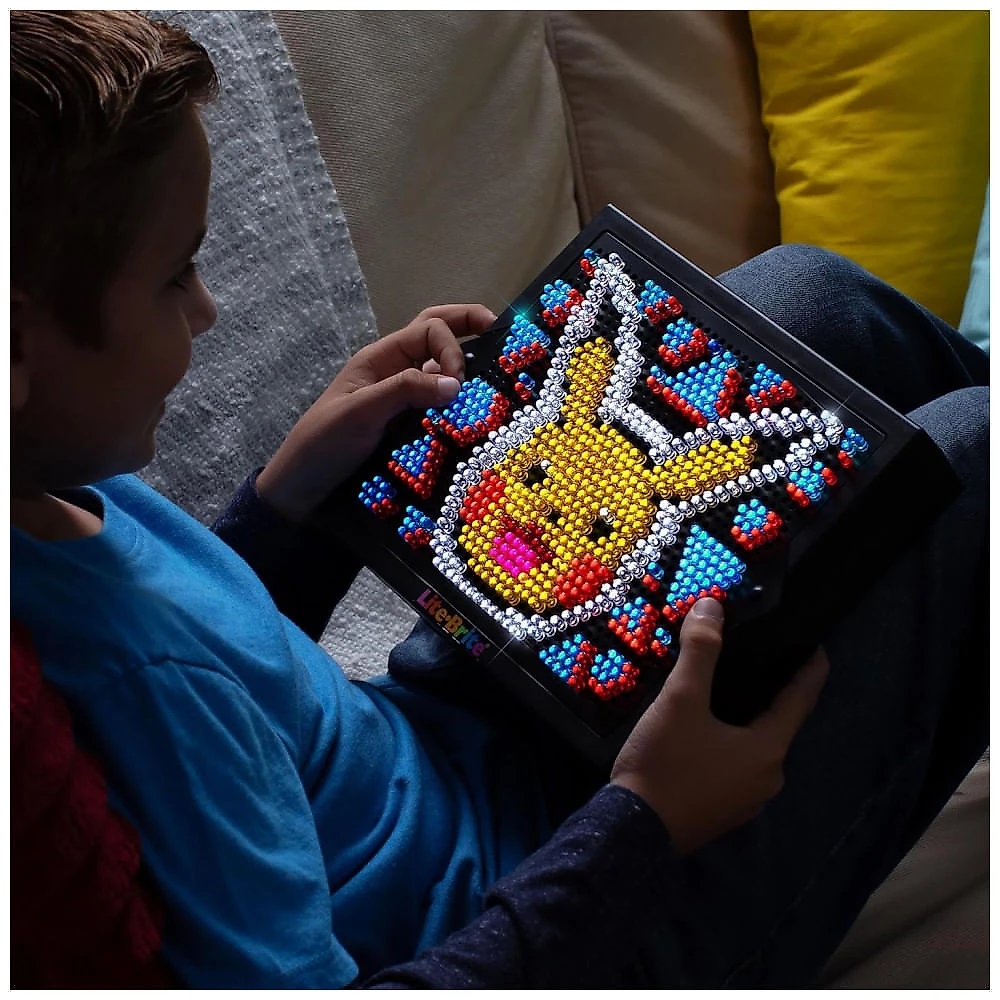 Lite Brite Super Bright HD Pokémon Edition com Tela Iluminada e 1.000 Pinos Coloridos