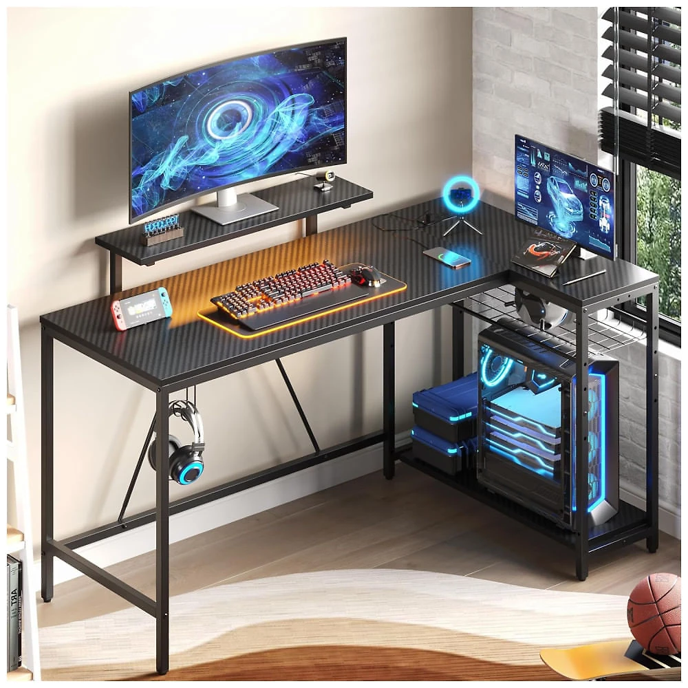 Mesa Gamer de Fibra de Carbono 58" 147 cm com Luz LED, Tomadas, Prateleiras, Gancho para Fone de Ouvido e Portas USB, 110V, Bestier, Preto
