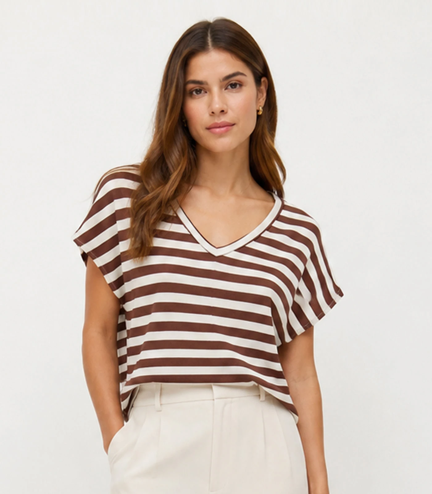 Blusa Feminina Em Ribana Decote V Infinita Cor Marrom
