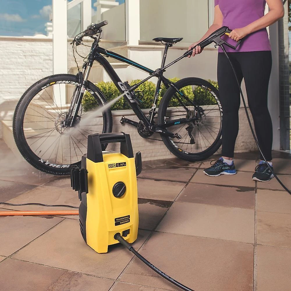 Lavadora Lava Jato Alta Pressão 1200w 110V + Mangueira Verde Pvc 15m Com Acessórios Tramontina 110V