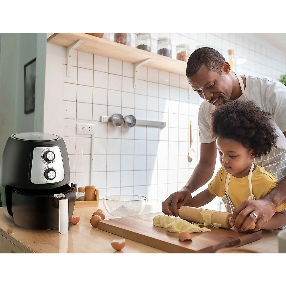 Air Fryer Britânia 4L Revestimento Antiaderente 1500W BFR21P 220V