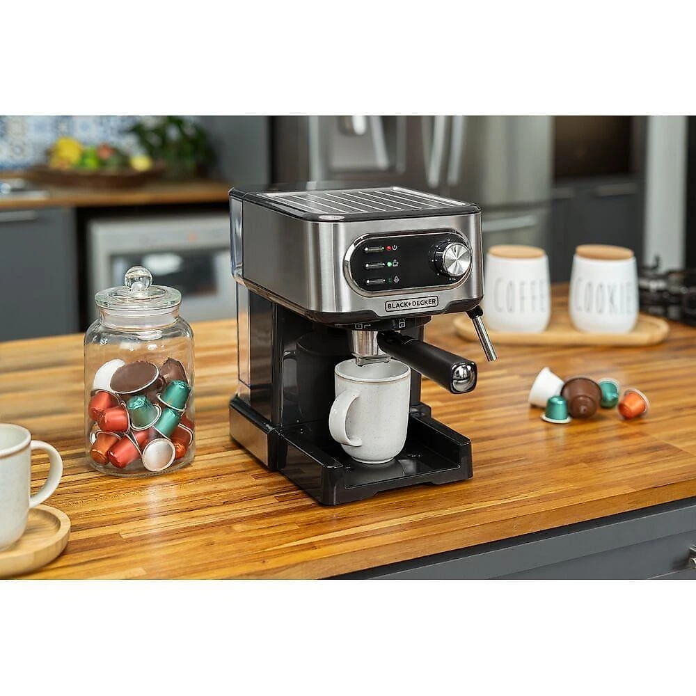 Cafeteira espresso black+decker ce1100g gourmand gris 1100w multifunções 1,5l inox 220