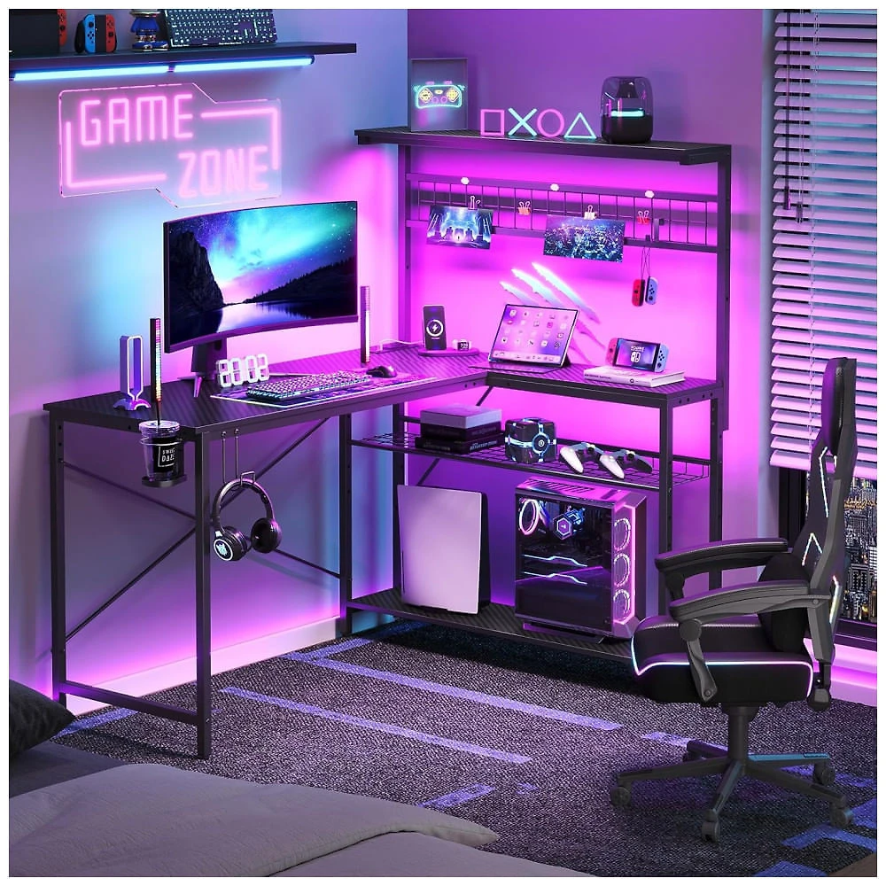 Mesa Gamer de Fibra de Carbono com Prateleiras de 4 Níveis, Luz LED, Suporte de CPU e Tomadas, 110V, Bestier, Preto