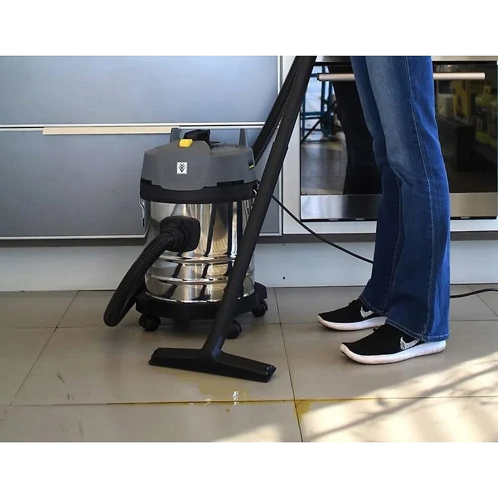Aspirador de Pó e Líquido Kärcher NT 2000, 1400 Watts 220 Volts