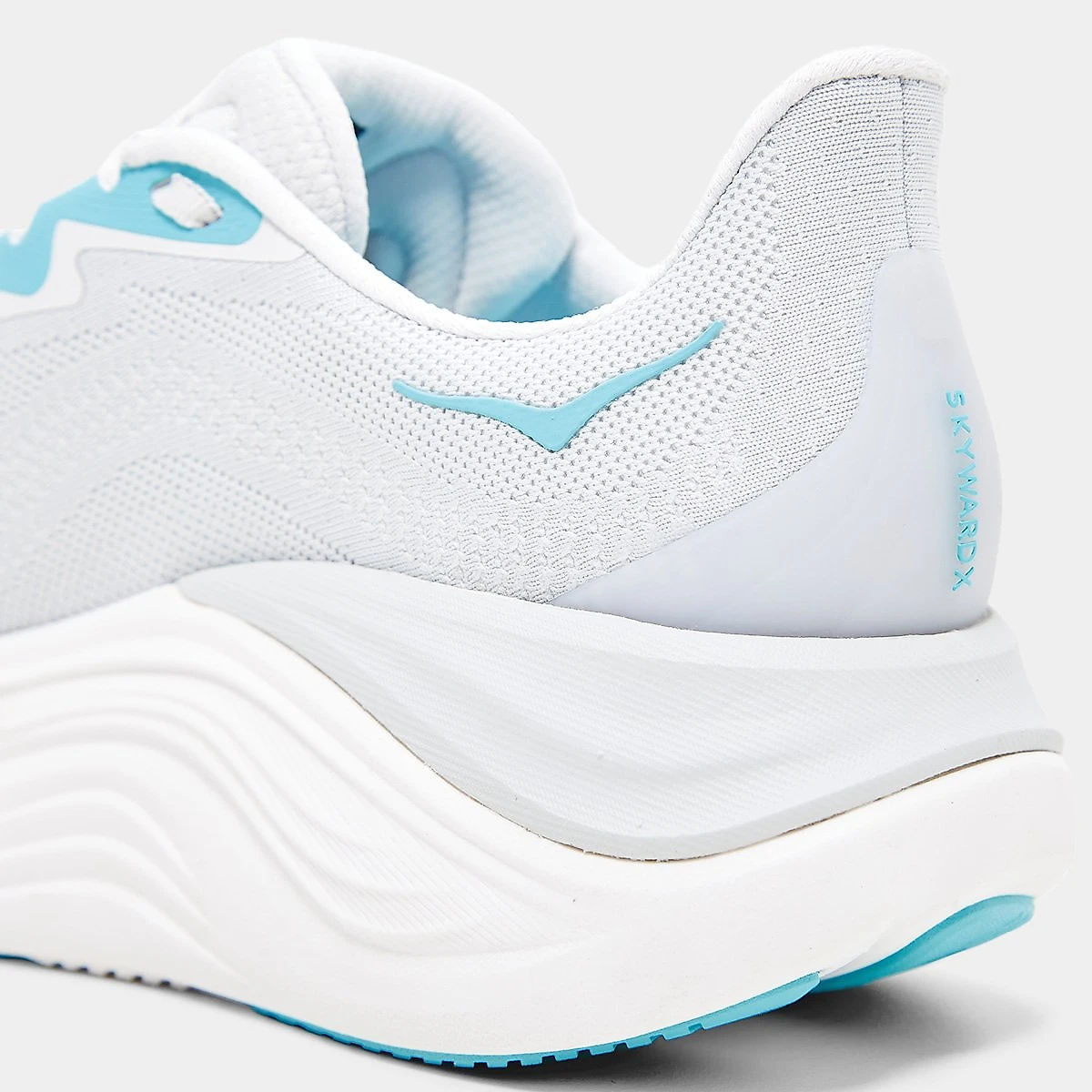 Tênis Hoka Skyward X Feminino Cinza - 35