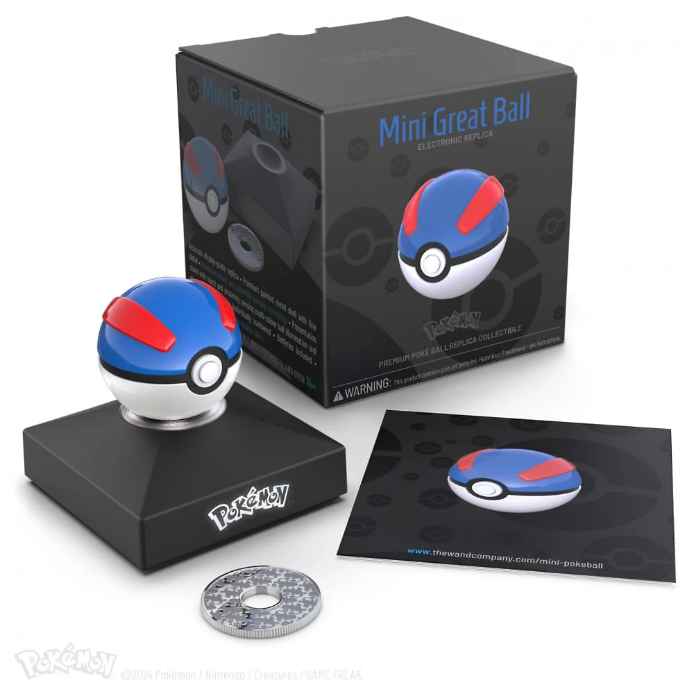 Mini Réplica Great Ball Eletrônica Pokémon The Wand Company Azul, Vermelho e Branco em Metal com Iluminação LED e Base – Autêntica e licencidada