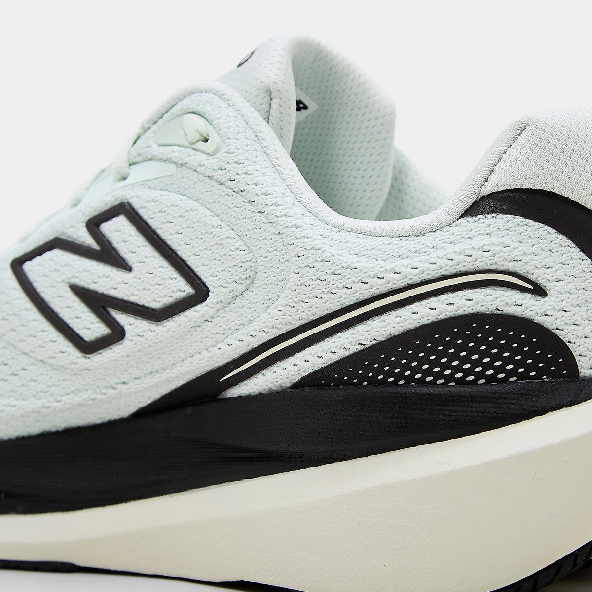 Tênis New Balance Infinion 1080 V15 Feminino Verde+Preto - 34