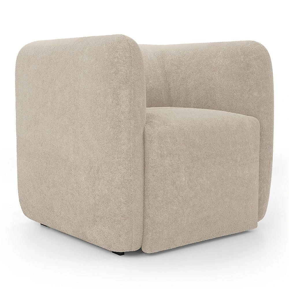 Poltrona Decorativa Living Maya para Sala Bouclé Suede com Espuma D26 Confortável Bege Abmaza