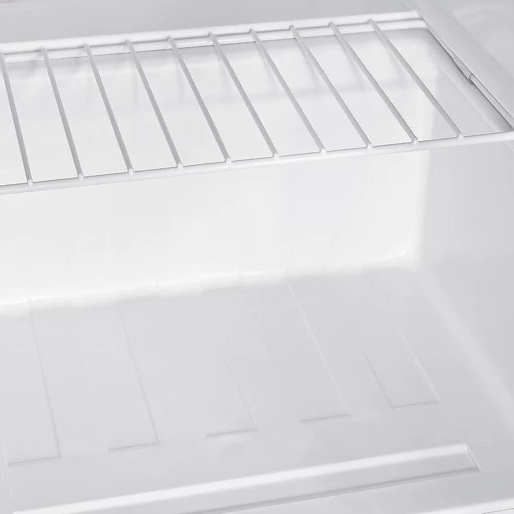 Frigobar EOS 71 Litros Ice Compact Preto EFB83P 110V