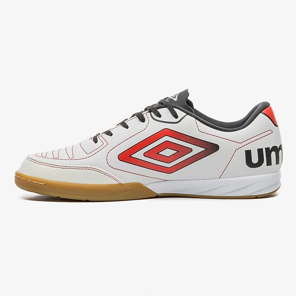 Chuteira futsal umbro class+