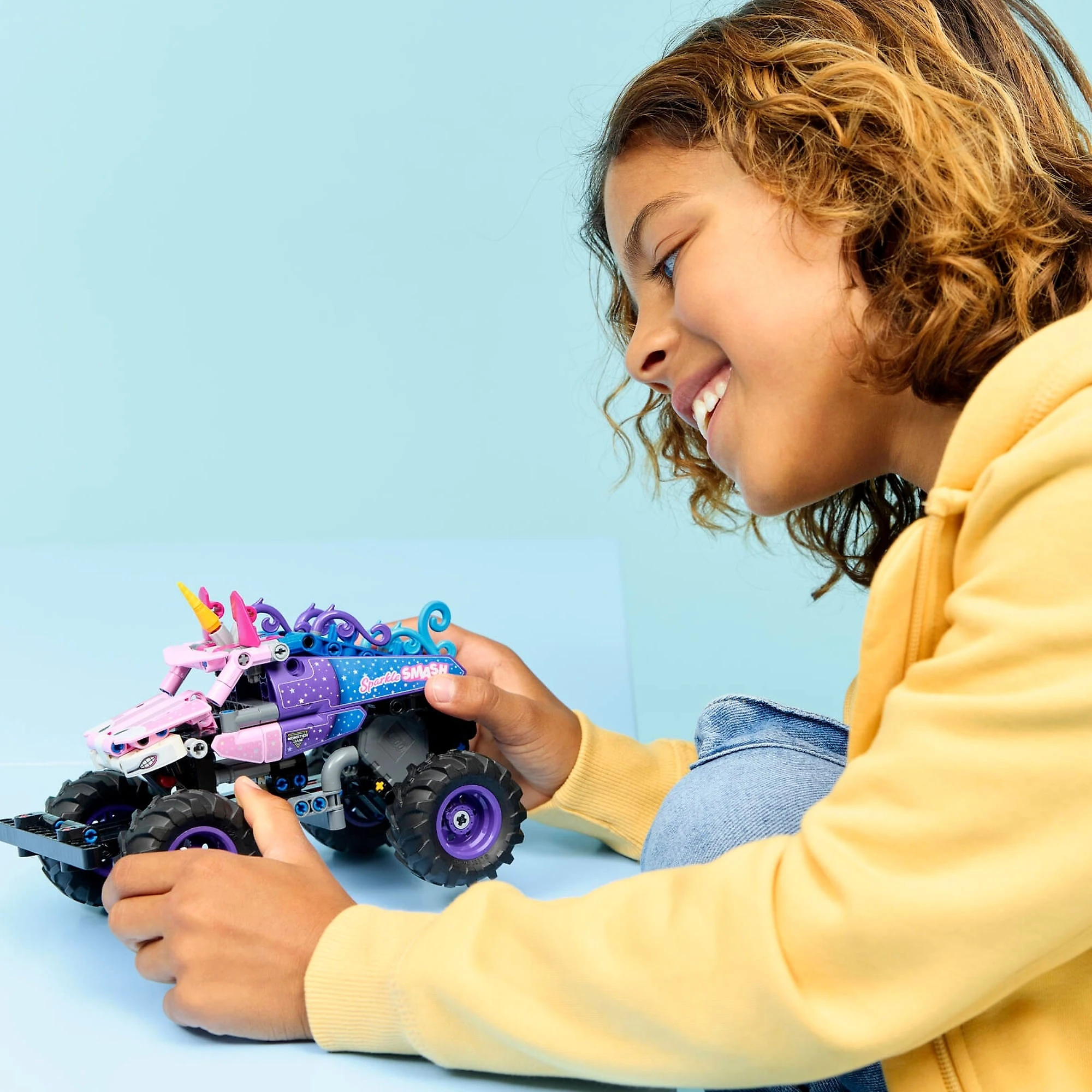 LEGO® Technic - Monster Jam™ Sparkle Smash™ com mecanismo de fricção
