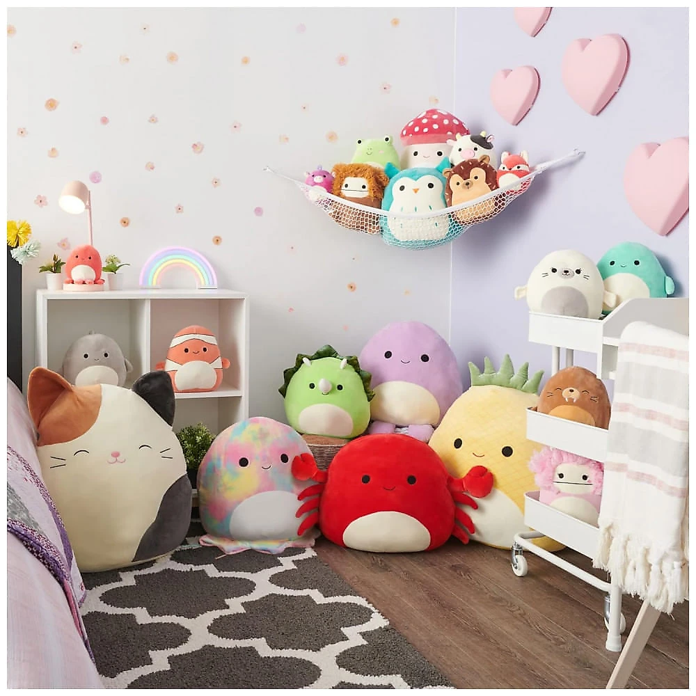 Pelúcia Pokémon Belibolt Squishmallows Jazwares verde formato arredondado tamanho 35cm