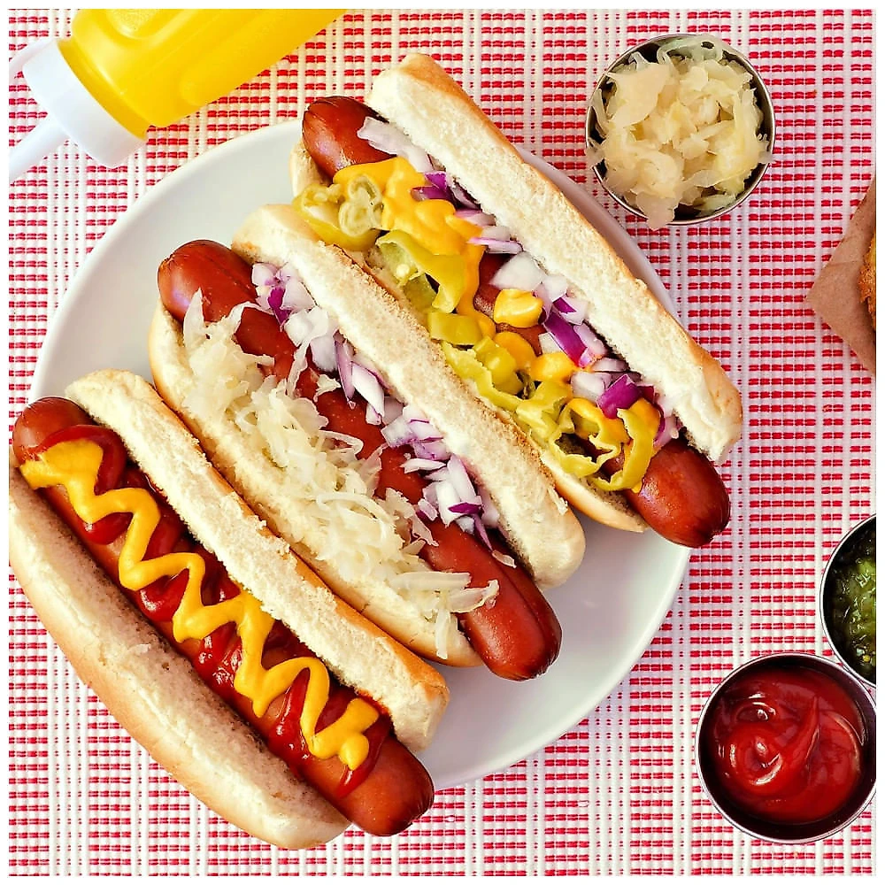 Máquina de Salsicha Hot Dog Nostalgia Oscar Mayer para 8 Hot Dogs, rolos de aço inox, racks aquecedores antiaderentes, timer ajustável 110v