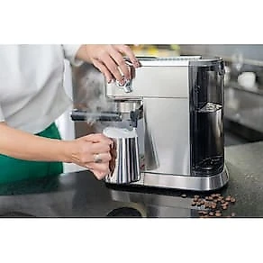 Cafeteira Espresso Black+Decker CEA1200G Gourmand Gris 1200W Multifunções Inox 110V
