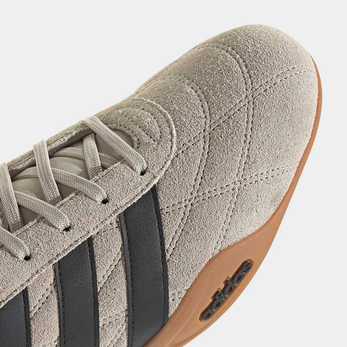 Tênis Adidas Adipista Feminino Bege - 34