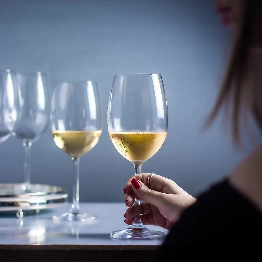 Jogo 8 Taça De Cristal Para Vinho água Degustação Transparente 580ml Lyor