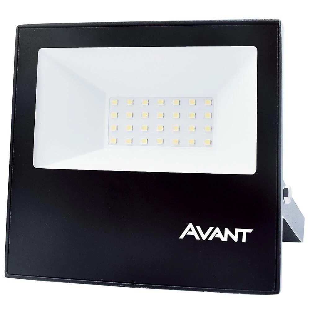 Refletor Led Holofote Avant 30w Luz Branco Frio 6500k 2250 Lúmens Slim30 Resist. Chuva Ip65 Bivolt