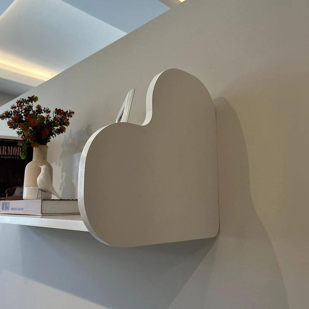 Prateleira de Parede 93 Cm Formato Coração Love Branco