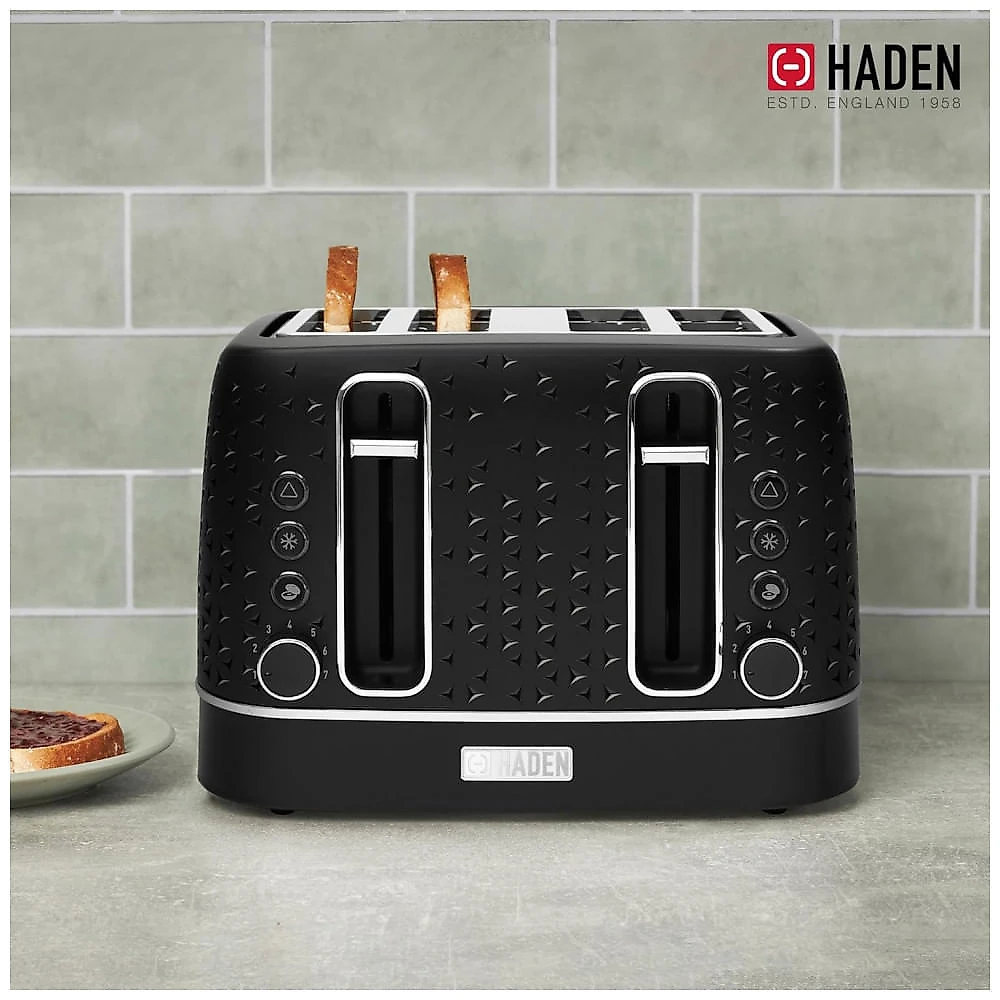 Torradeira HADEN Starbeck 4 fatias preta e cromada com fenda larga e 7 níveis de tostagem 1600W 110V