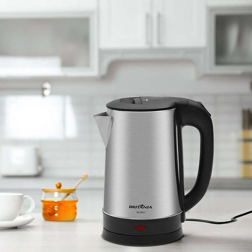 Chaleira Elétrica Britânia 1,6L 1500W Base 360° BCHE01 220V