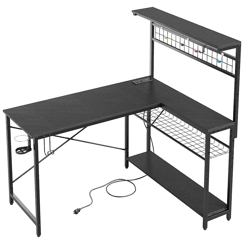 Mesa Gamer de Fibra de Carbono com Prateleiras de 4 Níveis, Luz LED, Suporte de CPU e Tomadas, 110V, Bestier, Preto 110v