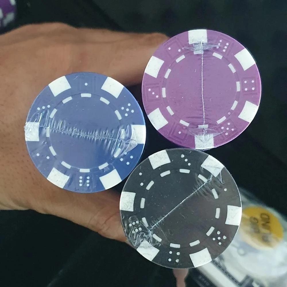 Miniatura Kit Poker Profissional Maleta 500 Fichas Oficiais Baralho